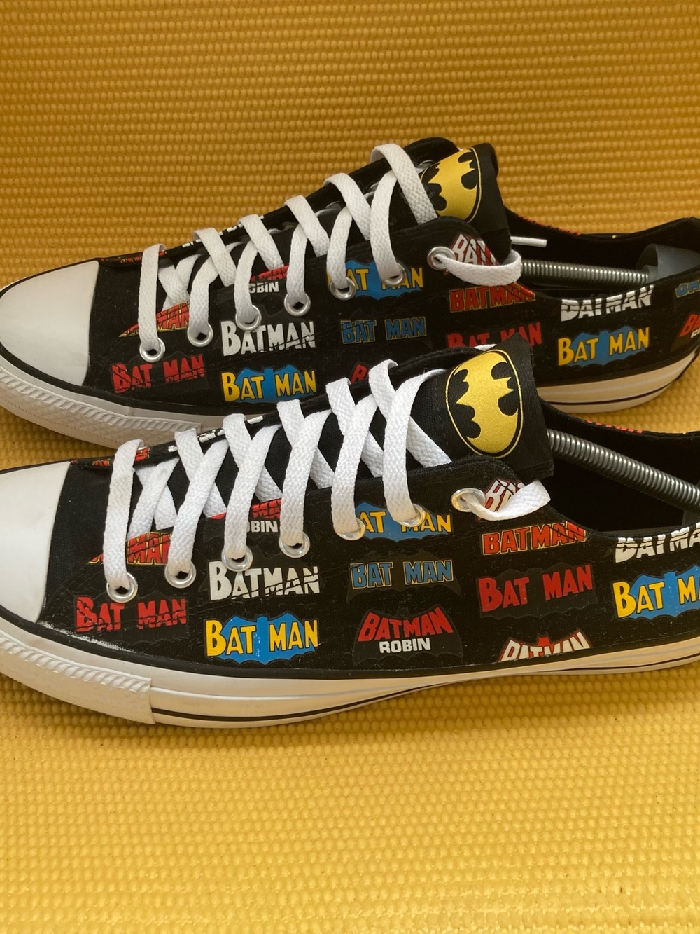 Converse All Star DC Comics Batman 80th Anniverary Sz 13 - Picture 3 of 10